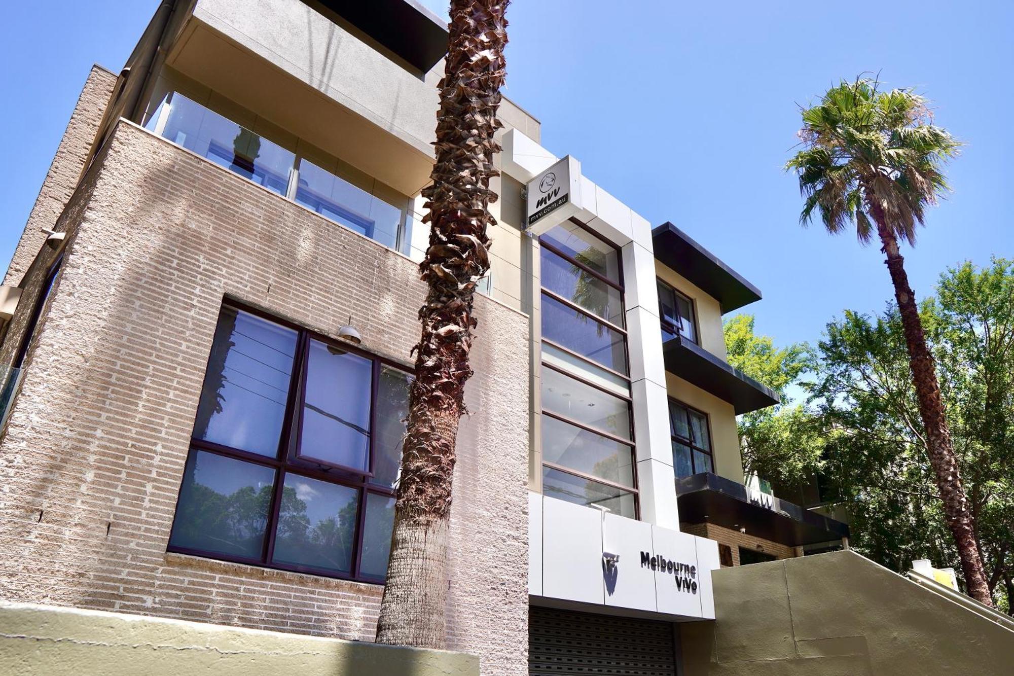 Melbourne Vivo Aparthotel Exterior photo