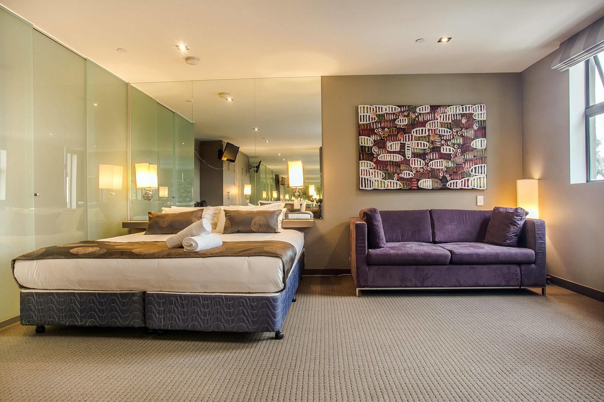 Melbourne Vivo Aparthotel Exterior photo